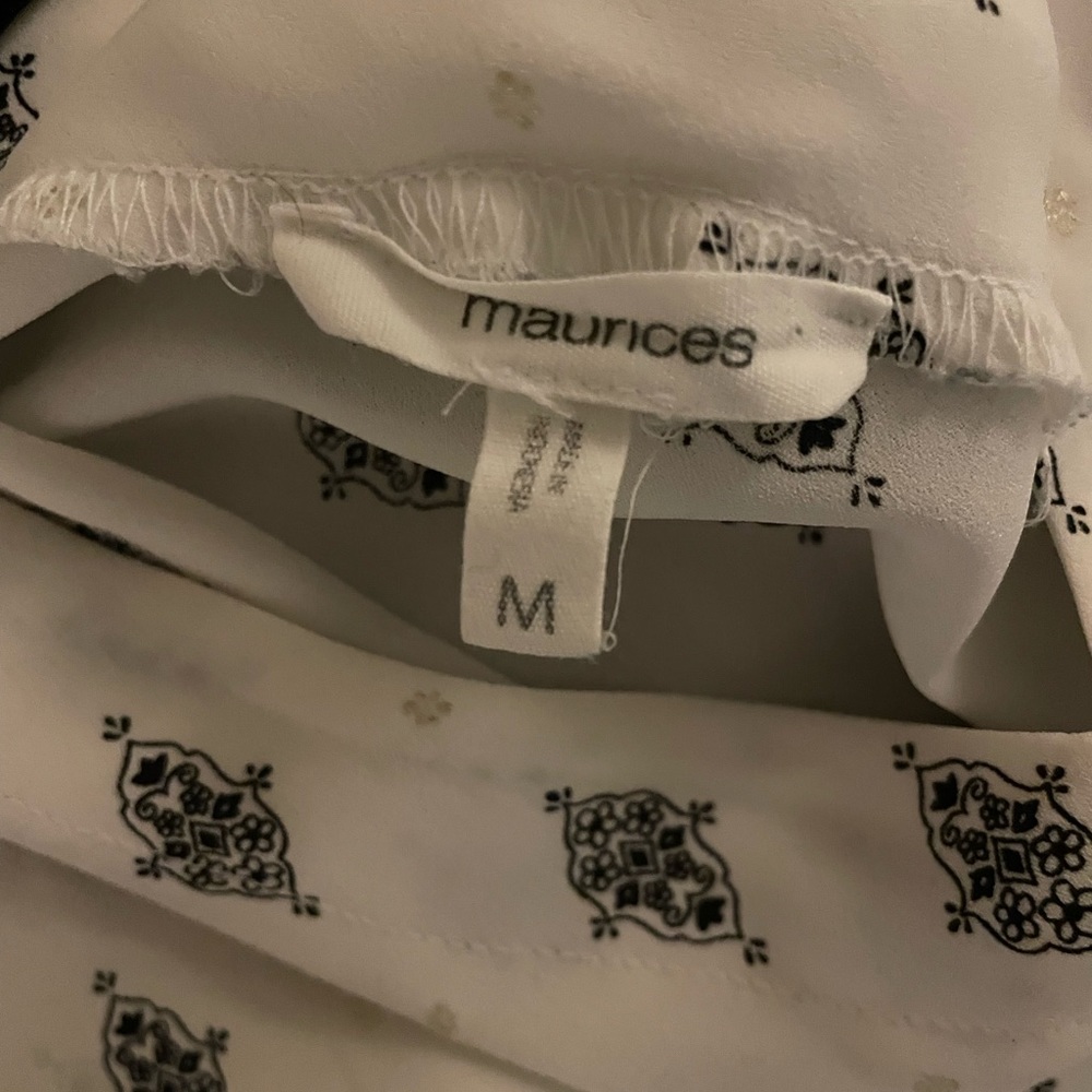 Maurice’s tank top- like new!! - Picture 3 of 6
